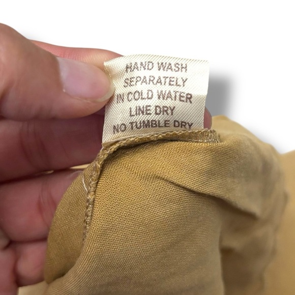 Solitaire Anthropologie Tan Embroidered Scalloped Boho Cropped Top - Large - Picture 9 of 9